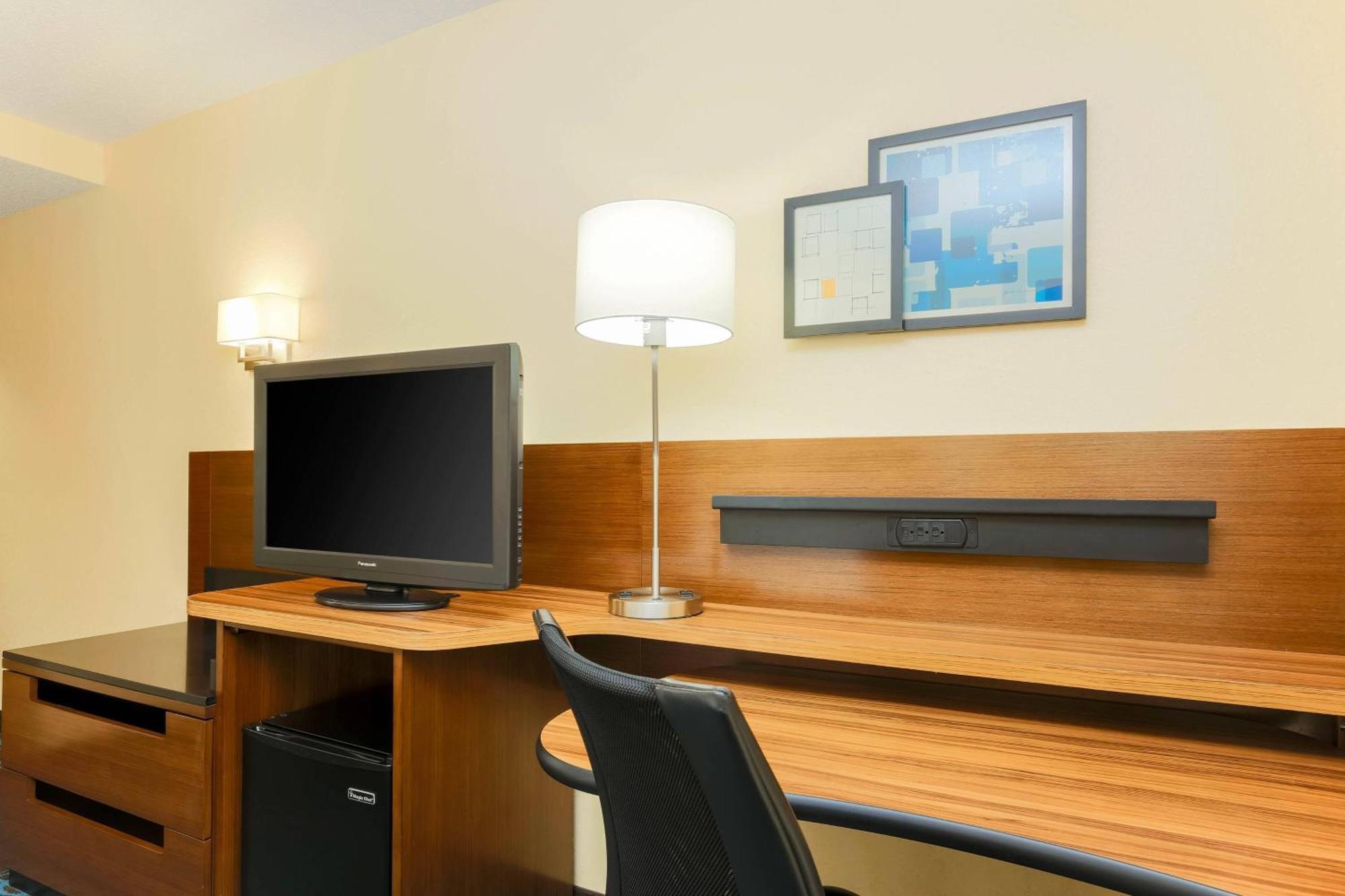 Fairfield And By Marriott Tampa Brandon Heartland