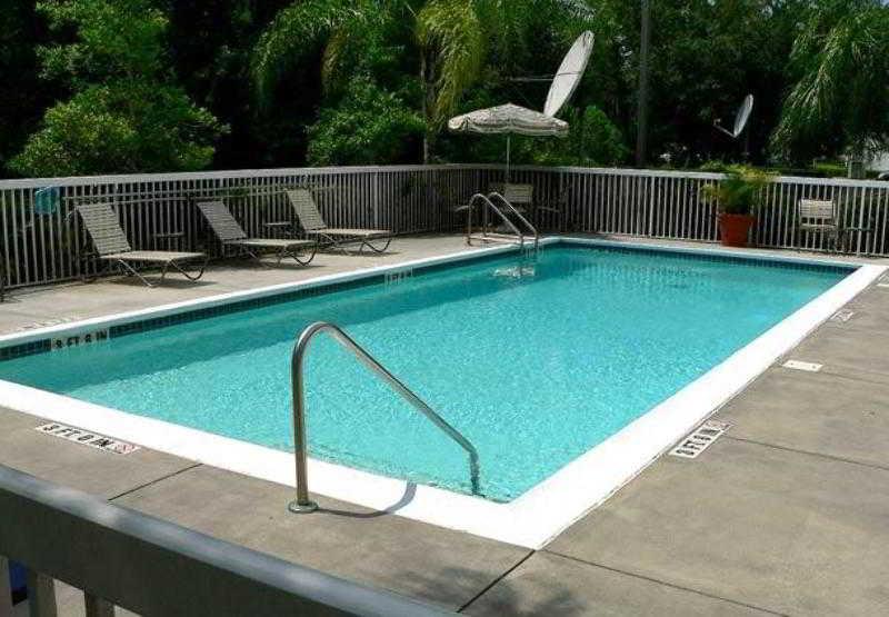 Fairfield And By Marriott Tampa Brandon 3* Heartland