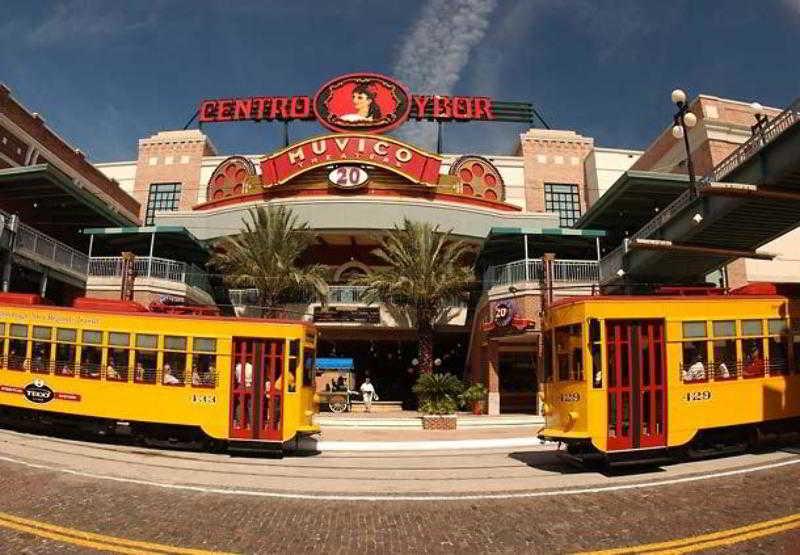 Fairfield And By Marriott Tampa Brandon Hotel 3*